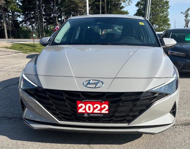 2022 Hyundai Elantra Essential-1
