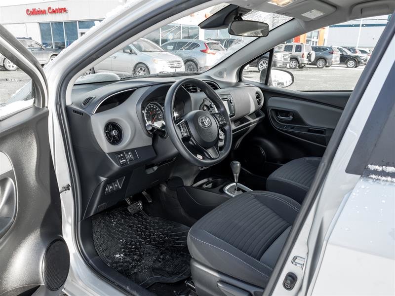 2019 Toyota Yaris LE-7