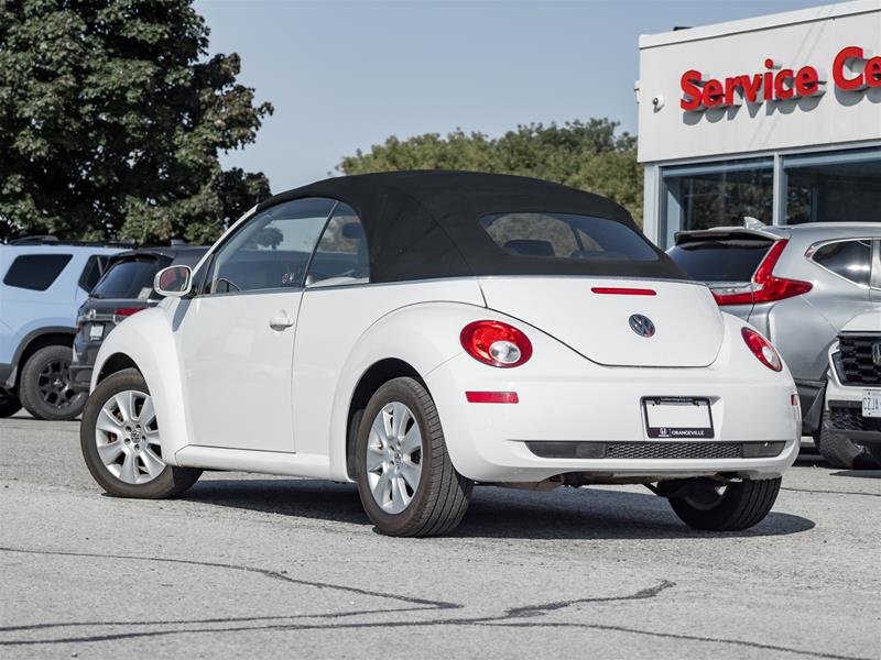 2010 Volkswagen New Beetle Convertible Comfortline-4