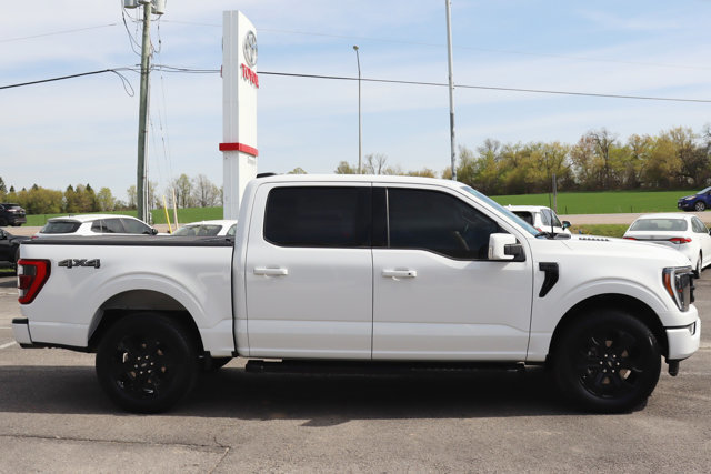 2023 Ford F-150 LARIAT 4x4 Crewmax, Low KM!! Clean Carfax, Leather Heated / Ventilated Seats, Panoramic Sunroof, Nav-3