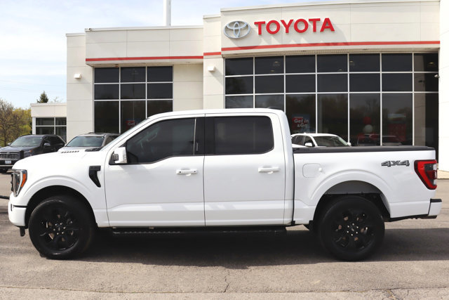 2023 Ford F-150 LARIAT 4x4 Crewmax, Low KM!! Clean Carfax, Leather Heated / Ventilated Seats, Panoramic Sunroof, Nav-1