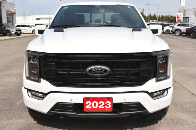 2023 Ford F-150 LARIAT 4x4 Crewmax, Low KM!! Clean Carfax, Leather Heated / Ventilated Seats, Panoramic Sunroof, Nav-4