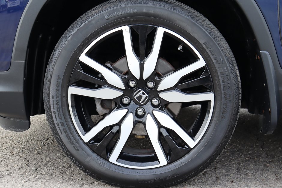 2021 Honda Pilot Touring AWD, 8 Pass, One Owner, Clean Carfax, Leather Heated Seats, Overhead Blu-Ray Player, Sunroof-5