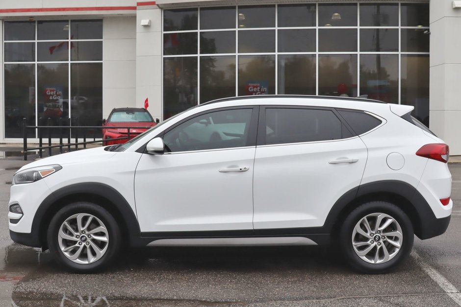 2017 Hyundai Tucson Luxury AWD, Clean Carfax, Safety Certified, Leather Heated Seats / Steering, Panoramic Sunroof, Nav-1