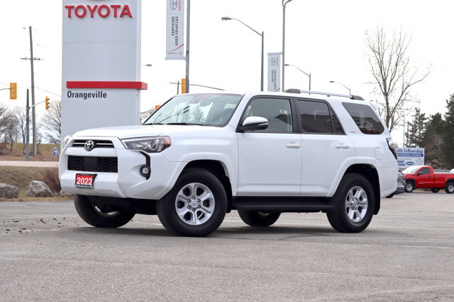2022 Toyota 4Runner SR5 4x4 7 Passengers, Clean Carfax, Leather Heated Seats, Sunroof, Android Auto, Apple Carplay-0