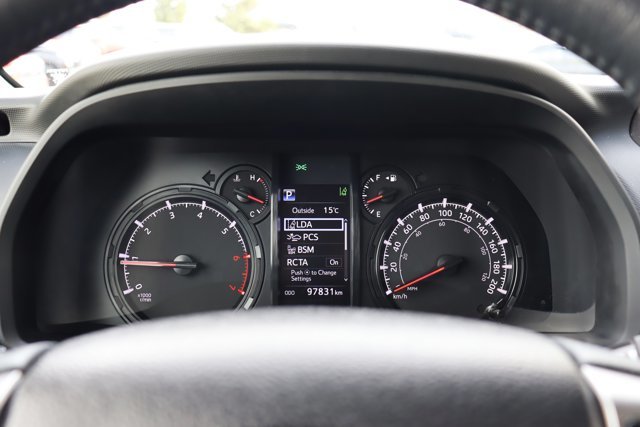 2022 Toyota 4Runner SR5 4x4 7 Passengers, Clean Carfax, Leather Heated Seats, Sunroof, Android Auto, Apple Carplay-11