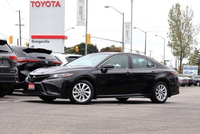 2023 Toyota Camry SE, Low KM! Heated Seats / Steering, Android Auto, Apple Carplay, Adaptive Cruise-0