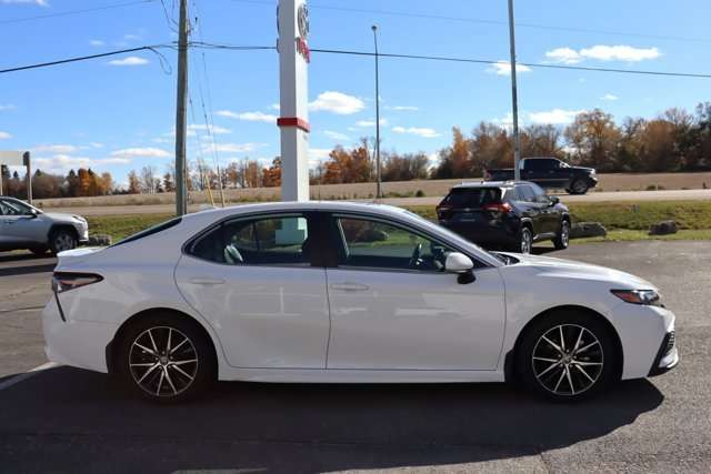 2024 Toyota Camry SE Hybrid Electric, Heated Front Seats / Steering, Sunroof, Blind Spot Monitor, Adaptive Cruise-3