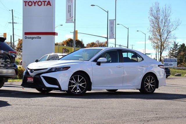 2024 Toyota Camry SE Hybrid Electric, Heated Front Seats / Steering, Sunroof, Blind Spot Monitor, Adaptive Cruise-0