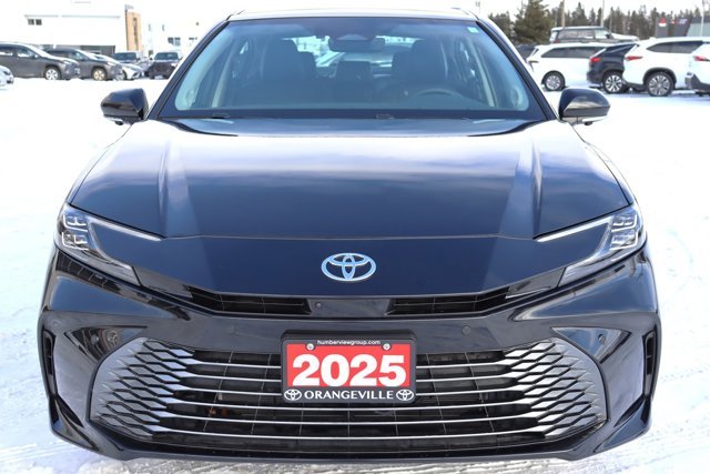 2025 Toyota Camry XLE Hybrid Electric AWD, Low KM!! Clean Carfax, Toyota Certified Used, Leather Heated Seats-4