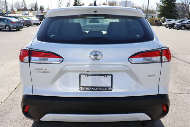 2022 Toyota COROLLA CROSS L AWD, One Owner, Clean Carfax, Dealer Serviced, Heated Front Seats, Android Auto, Apple Carplay-2