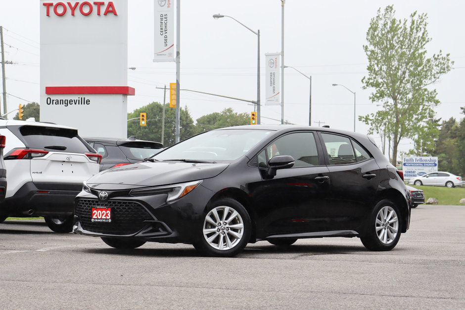 2023 Toyota Corolla Hatchback SE Hatchback, Auto, One Owner, Heated Front Seats, Android Auto, Apple Carplay, Adaptive Cruise-0