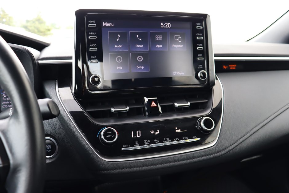 2020 Toyota Corolla SE, Low KM! One Owner, Heated Front Seats, Apple Carplay, Bluetooth, Sport Mode, Blind Spot Monitor-12