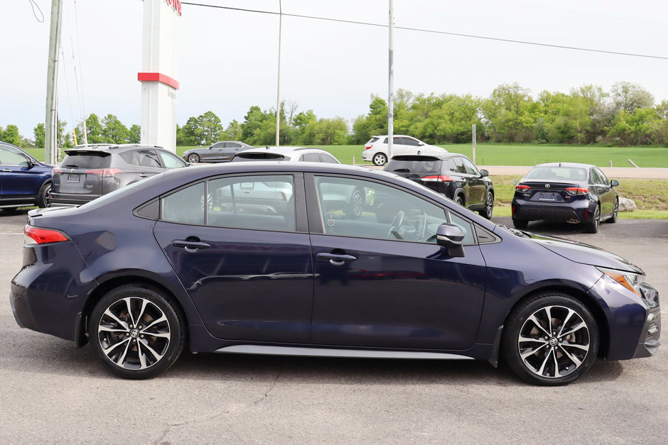 2020 Toyota Corolla SE, Low KM! One Owner, Heated Front Seats, Apple Carplay, Bluetooth, Sport Mode, Blind Spot Monitor-3
