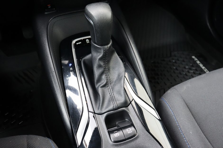 2020 Toyota Corolla SE, Low KM! One Owner, Heated Front Seats, Apple Carplay, Bluetooth, Sport Mode, Blind Spot Monitor-11