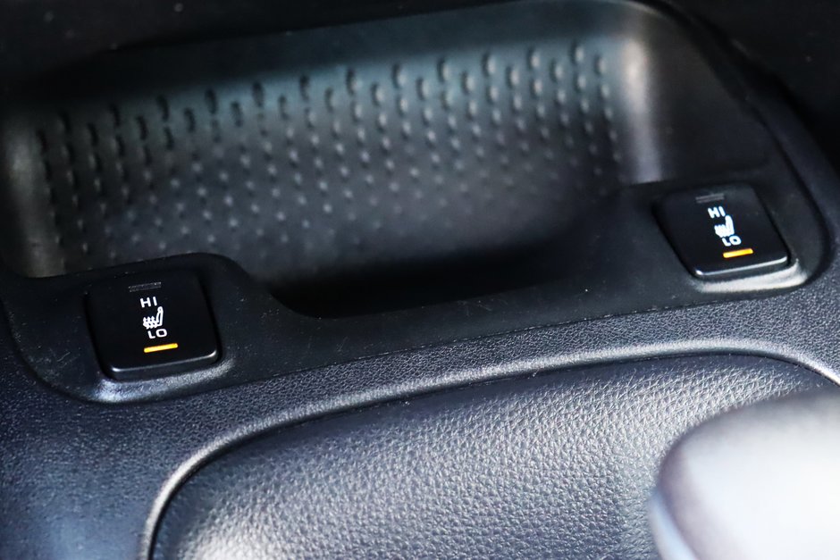 2022 Toyota Corolla SE, Clean Carfax, Heated Front Seats, Android Auto, Apple Carplay, Sport Mode, Blind Spot Monitor-14
