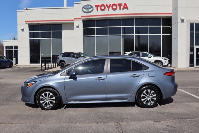2023 Toyota Corolla Low KM! LE Hybrid Electric, Heated Front Seats, Blind Spot Monitor, EV Mode, One Owner, Clean Carfax-1