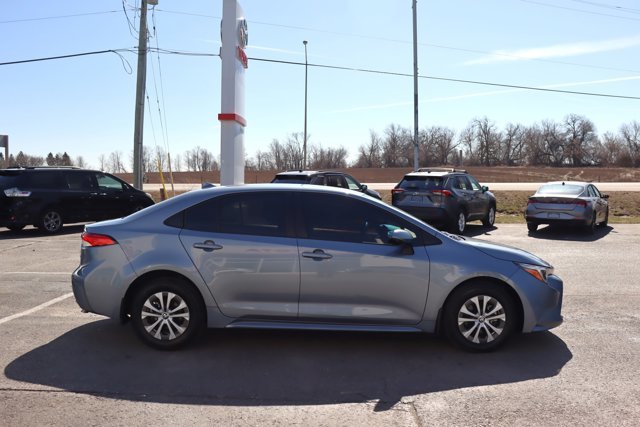 2023 Toyota Corolla Low KM! LE Hybrid Electric, Heated Front Seats, Blind Spot Monitor, EV Mode, One Owner, Clean Carfax-3