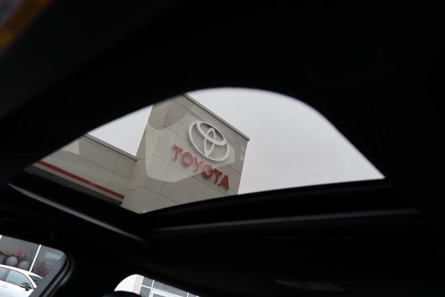 2023 Toyota Corolla XSE, Low KM!! Toyota Certified Used, Clean Carfax, Heated Front & Rear Seats, Sunroof, Navigation-15