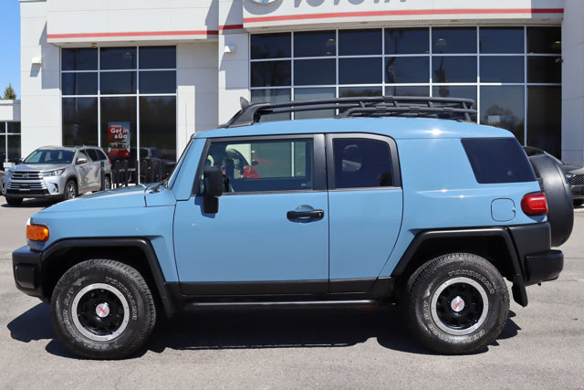 2014 Toyota FJ Cruiser Trail Teams Special Edition, Low KM!! Clean Carfax, Safety Certified, Off-Road Roof Lights-1