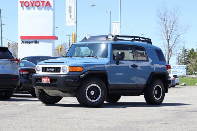 2014 Toyota FJ Cruiser Trail Teams Special Edition, Low KM!! Clean Carfax, Safety Certified, Off-Road Roof Lights-0