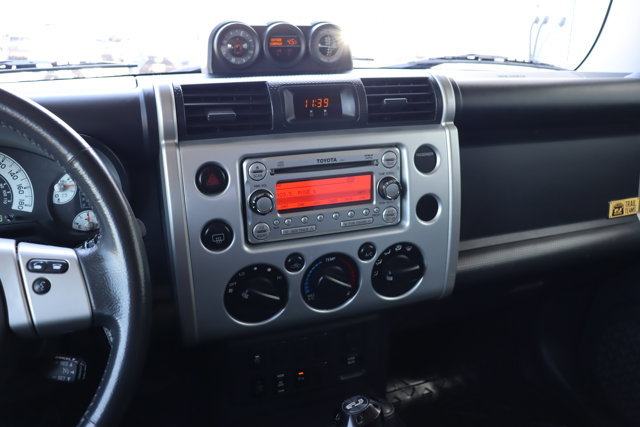 2014 Toyota FJ Cruiser Trail Teams Special Edition, Low KM!! Clean Carfax, Safety Certified, Off-Road Roof Lights-12