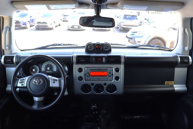 2014 Toyota FJ Cruiser Trail Teams Special Edition, Low KM!! Clean Carfax, Safety Certified, Off-Road Roof Lights-8