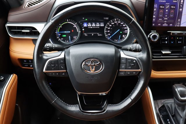 2020 Toyota Highlander hybrid Platinum Hybrid Electric AWD, 7 Pass, Heated Seats / Steering, Panoramic Sunroof, Nav, 360 Camera-9