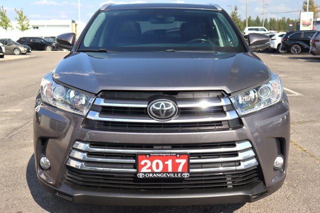 2017 Toyota Highlander XLE AWD, 8 Passengers, Leather Heated Seats, Sunroof, Nav, AWD Lock, Blind Spot, Power Tailgate-4