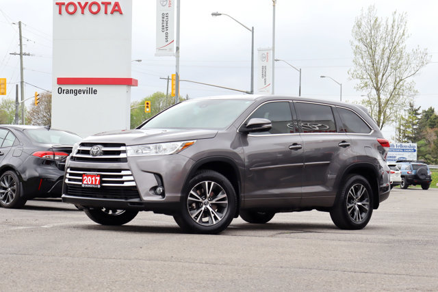 2017 Toyota Highlander LE, 8 Passengers, Clean Carfax, Safety Certified, Bluetooth, Back-Up Camera, Adaptive Cruise Control-0