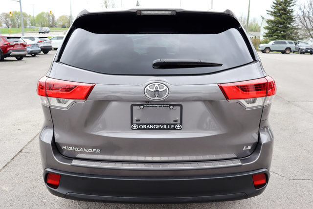 2017 Toyota Highlander LE, 8 Passengers, Clean Carfax, Safety Certified, Bluetooth, Back-Up Camera, Adaptive Cruise Control-2