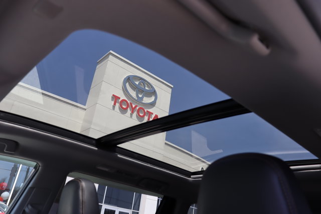 2019 Toyota Highlander Limited AWD 7 Passengers, Safety Certified, Leather Heated Seats, Sunroof, Navigation, JBL Sound-16