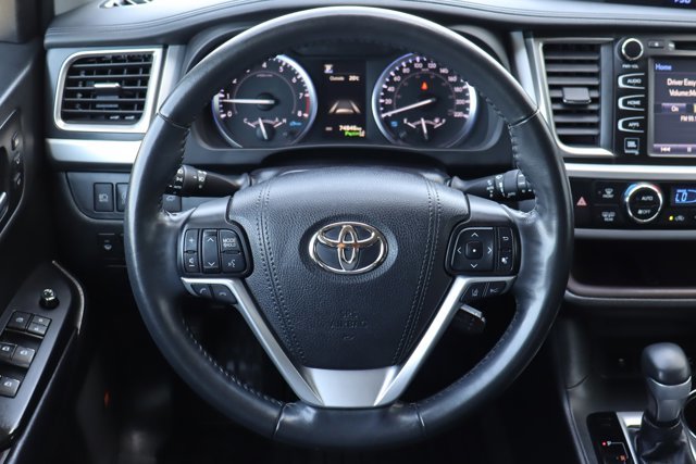 2019 Toyota Highlander Limited AWD 7 Passengers, Safety Certified, Leather Heated Seats, Sunroof, Navigation, JBL Sound-9