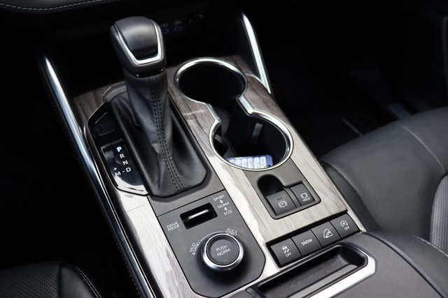 2022 Toyota Highlander Limited AWD, 8 Passengers, Clean Carfax, One Owner, Leather Heated / Ventilated Seats, Pano Sunroof-12