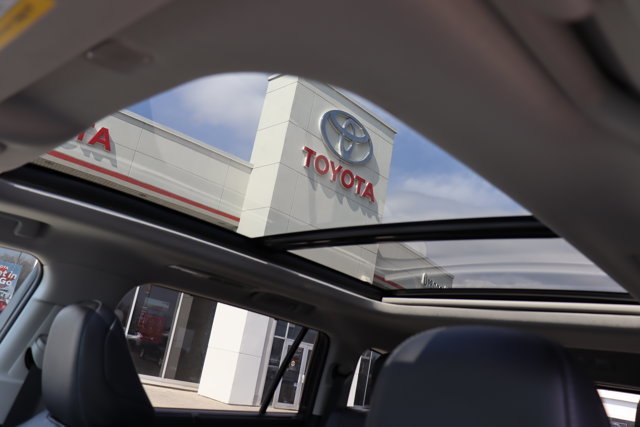 2024 Toyota Highlander Platinum AWD, 7 Passengers, Low KM!! Toyota Certified Used, Clean Carfax, Dealer Serviced, 360 Cam-15