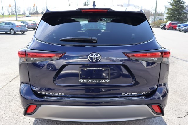 2024 Toyota Highlander Platinum AWD, 7 Passengers, Low KM!! Toyota Certified Used, Clean Carfax, Dealer Serviced, 360 Cam-2