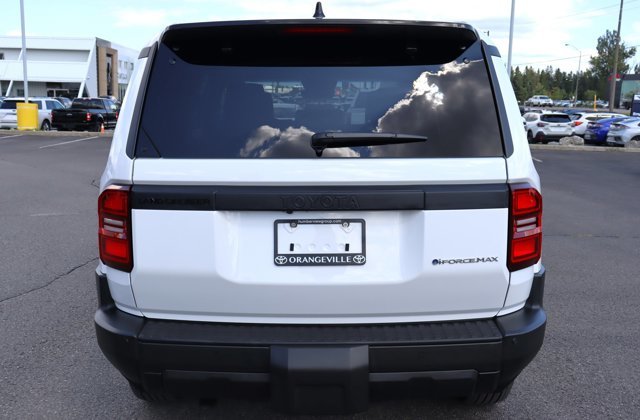 2024 Toyota Land Cruiser LOW KM!! 1958 4WD, Heated Seats / Steering, Center / Rear Diff Lock, Android Auto, Apple Carplay-2