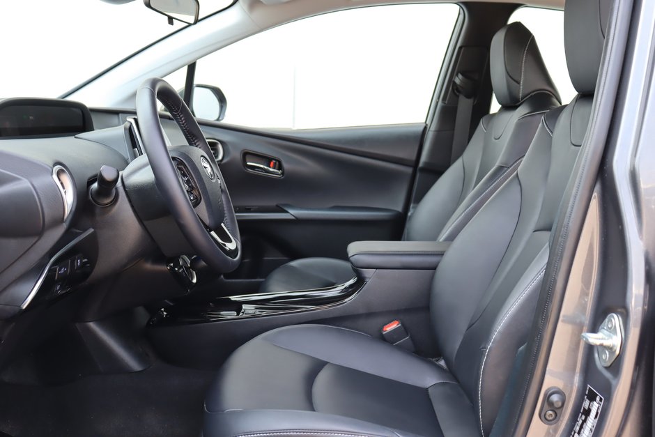 2022 Toyota PRIUS PRIME Upgrade, Plug-In Hybrid Electric, One Owner, Clean Carfax, 2 Sets of Wheels, Heated Seats, Nav-6