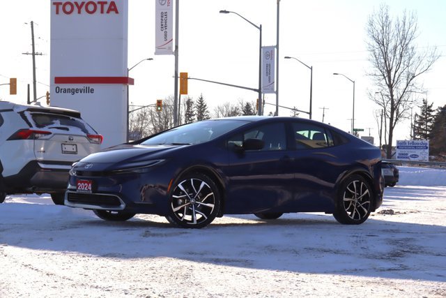 2024 Toyota PRIUS PRIME XSE Premium, Plug-In Hybrid Electric, LOW KM!! Up to 64KM EV Range, Leather Heated Seats, Sunroof,-0