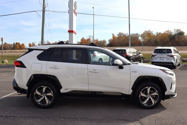 2023 Toyota RAV4 Prime SE Plug-In Hybrid Electric AWD, Heated Seats / Steering, Sunroof, Up To 60 KM EV Range, Clean Carfax-3