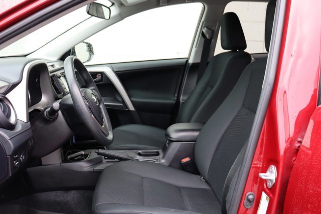 2018 Toyota RAV4 LE, Low KM!! Heated Front Seats, Back-Up Camera, ECO Mode, Toyota Safety Sense, Dealer Serviced-6