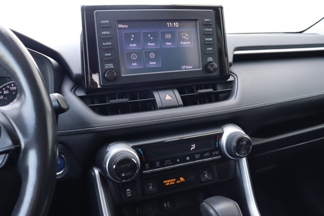2019 Toyota RAV4 Hybrid XLE Hybrid Electric AWD, Heated Seats / Steering, Sunroof, Apple Carplay, EV Mode, Clean Carfax-12