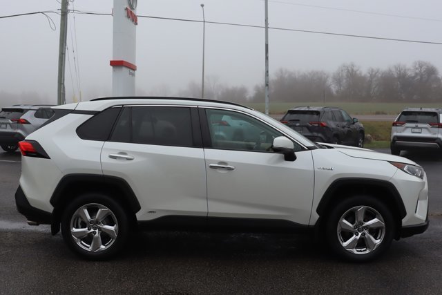 2019 Toyota RAV4 Limited Hybrid Electric AWD, Low KM!! Brand New TIres & Alignment Service, Clean Carfax-3