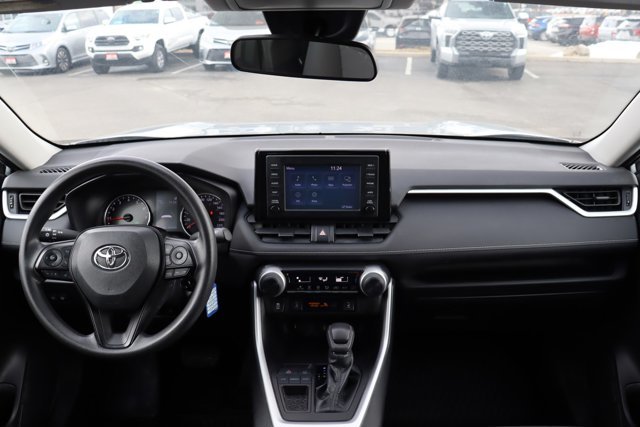 2020 Toyota RAV4 LE, Heated Front Seats, Android Auto, Apple Carplay, Blind Spot Monitor, One Owner-8