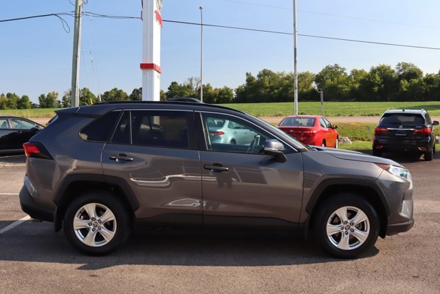 2021 Toyota RAV4 XLE AWD, Heated Seats / Steering, Sunroof, Android Auto, Apple Carplay, One Owner, Clean Carfax-3