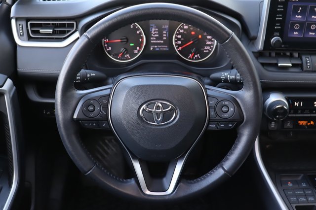 2021 Toyota RAV4 XLE Premium AWD, Leather Heated Seats / Steering, Sunroof, Power Tailgate, Blind Spot, Clean Carfax-9