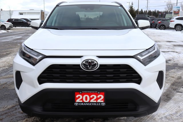 2022 Toyota RAV4 XLE AWD, Low KM! Clean Carfax, Heated Front Seats / Steering, Sunroof, Power Tailgate, Blind Spot-4