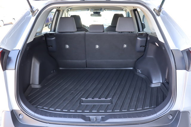 2022 Toyota RAV4 LE AWD, Clean Carfax, One Owner, Dealer Serviced, Heated Front Seats, Blind Spot Monitor-15