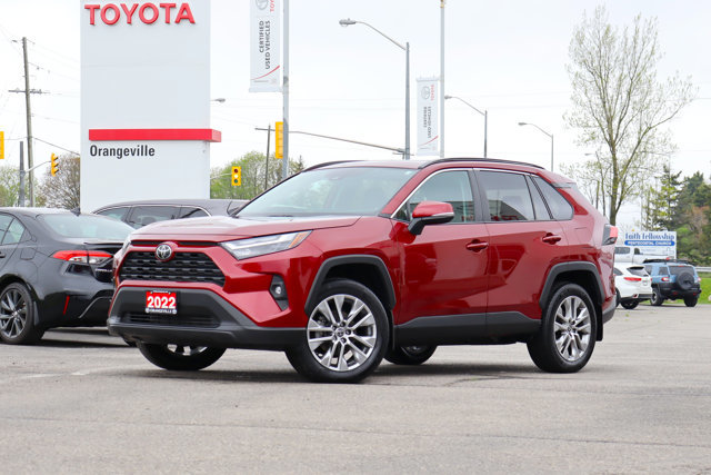 2022 Toyota RAV4 XLE Premium AWD, Clean Carfax, One Owner, Leather Heated Seats / Steering, Sunroof, Power Tailgate-0