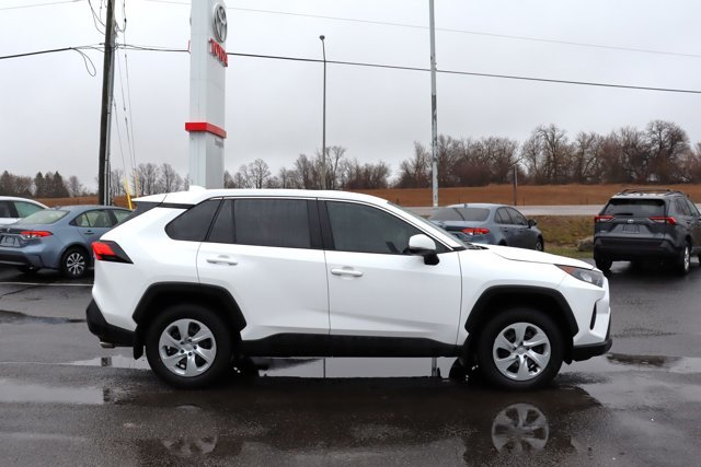 2023 Toyota RAV4 LOW KM!! LE AWD, Heated Front Seats, Android Auto, Apple Carplay, Blind Spot Monitor-3
